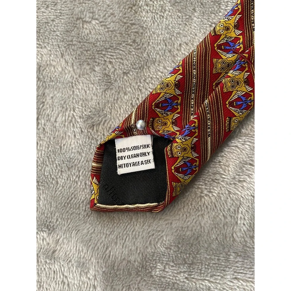 The Metropolitan Museum of Art Tie Red Silk Tiki Band of Brothers Colorful Artsy